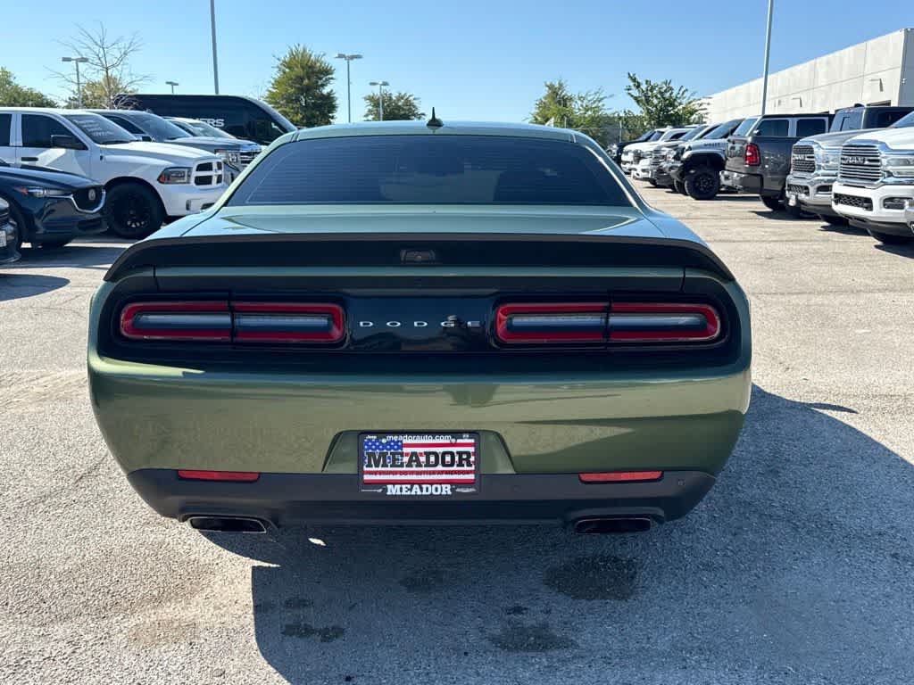 Used 2022 Dodge Challenger R/T Scat Pack RWD image 4