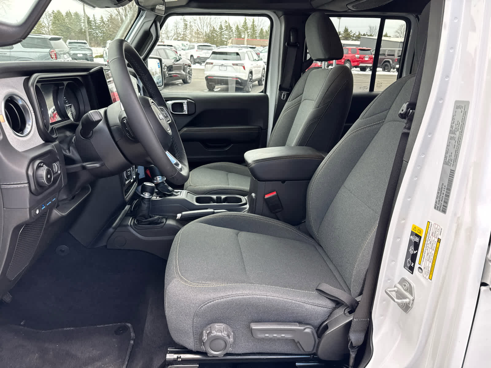 Used 2025 Jeep Wrangler Sahara w/ Safety Group image 18