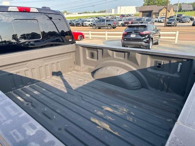 Used 2025 Ford F350 Lariat w/ Lariat Ultimate Package AWD/4WD image 29