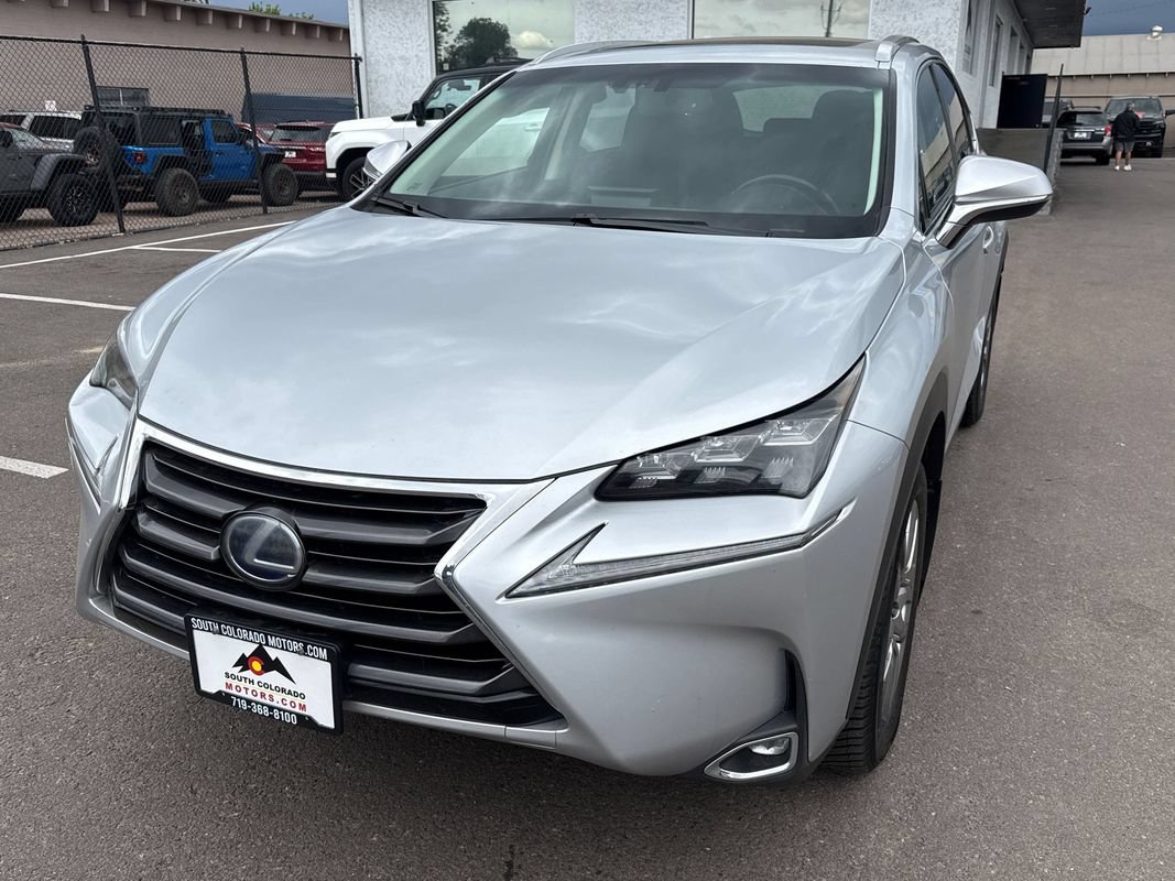 Used 2016 Lexus NX 300h AWD w/ Luxury Package image 3