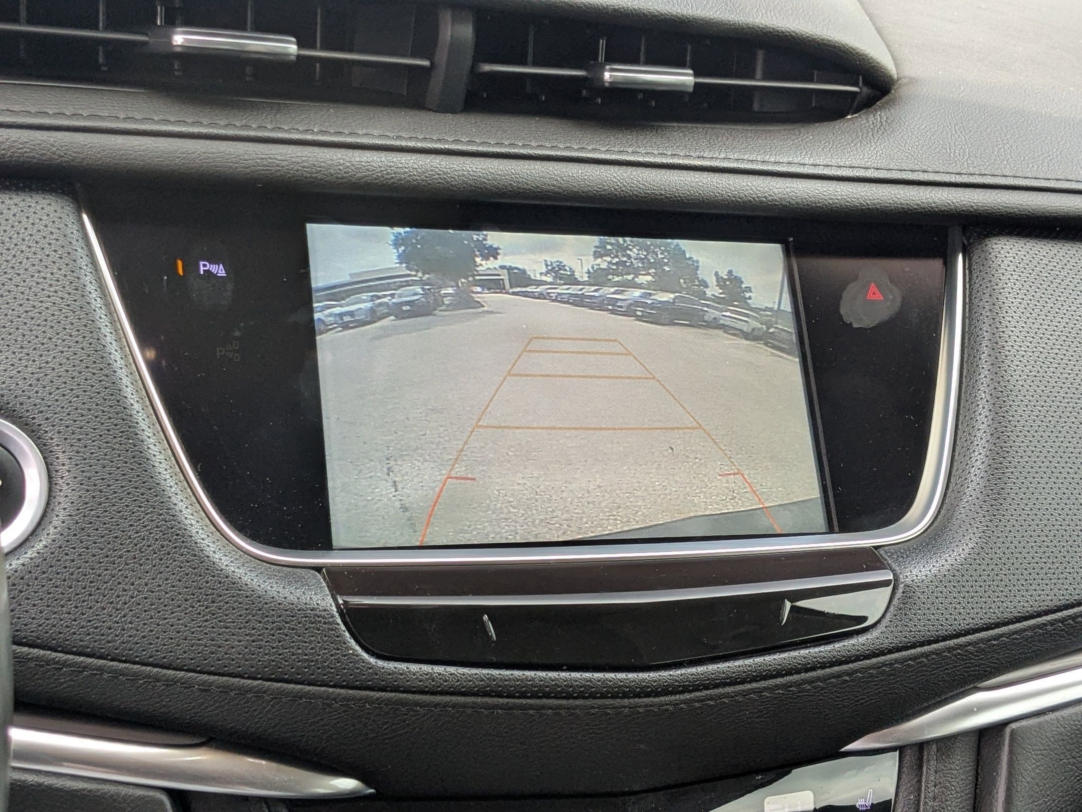 Used 2018 Cadillac XT5 Luxury w/ Driver Awareness Package FWD image 16