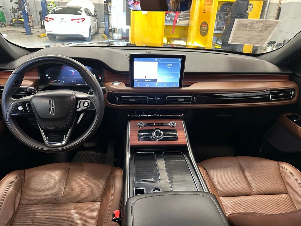 Used 2024 Lincoln Aviator Reserve w/ Elements Package Plus image 17