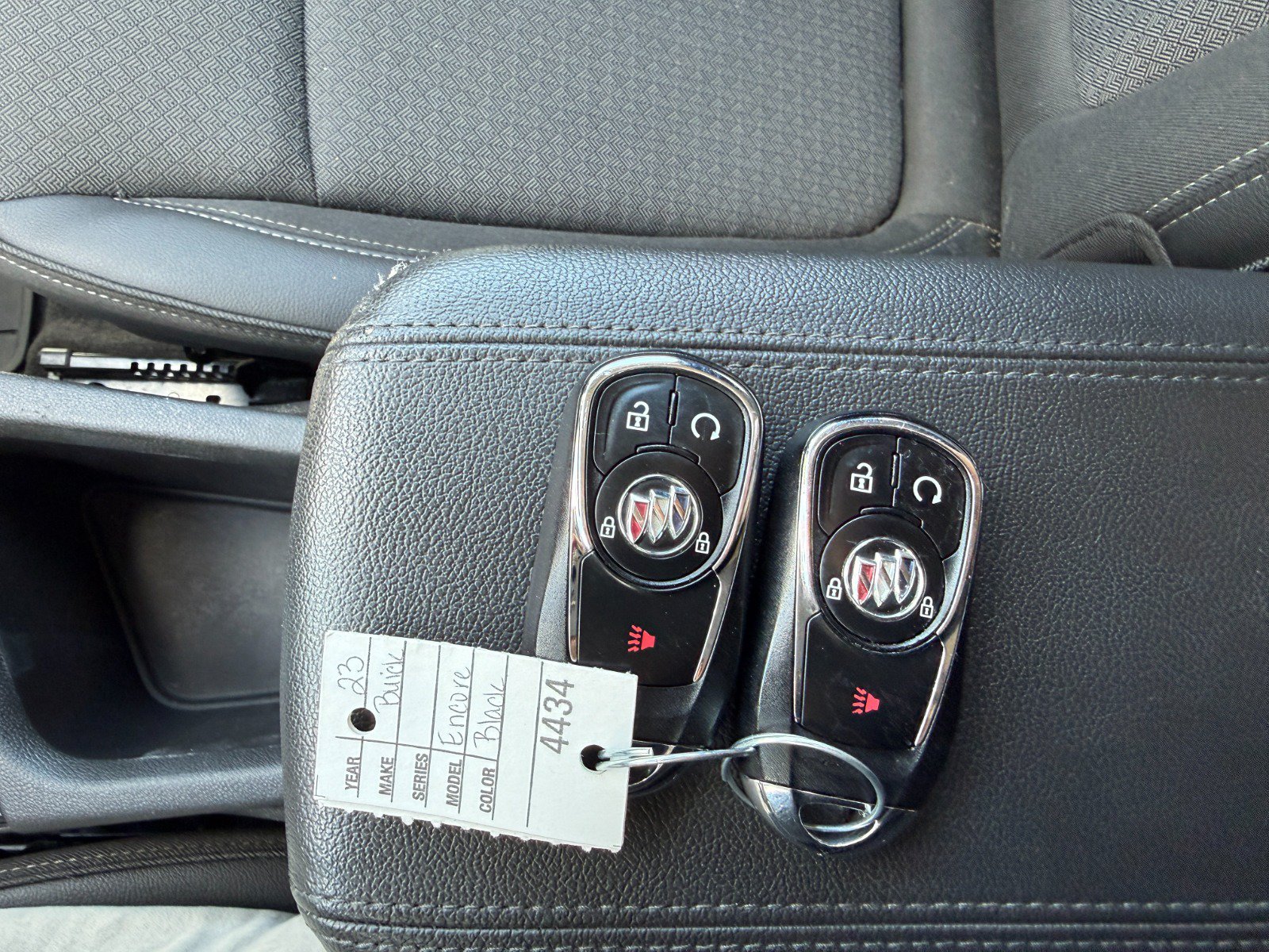 Used 2023 Buick Encore GX Select AWD/4WD image 35