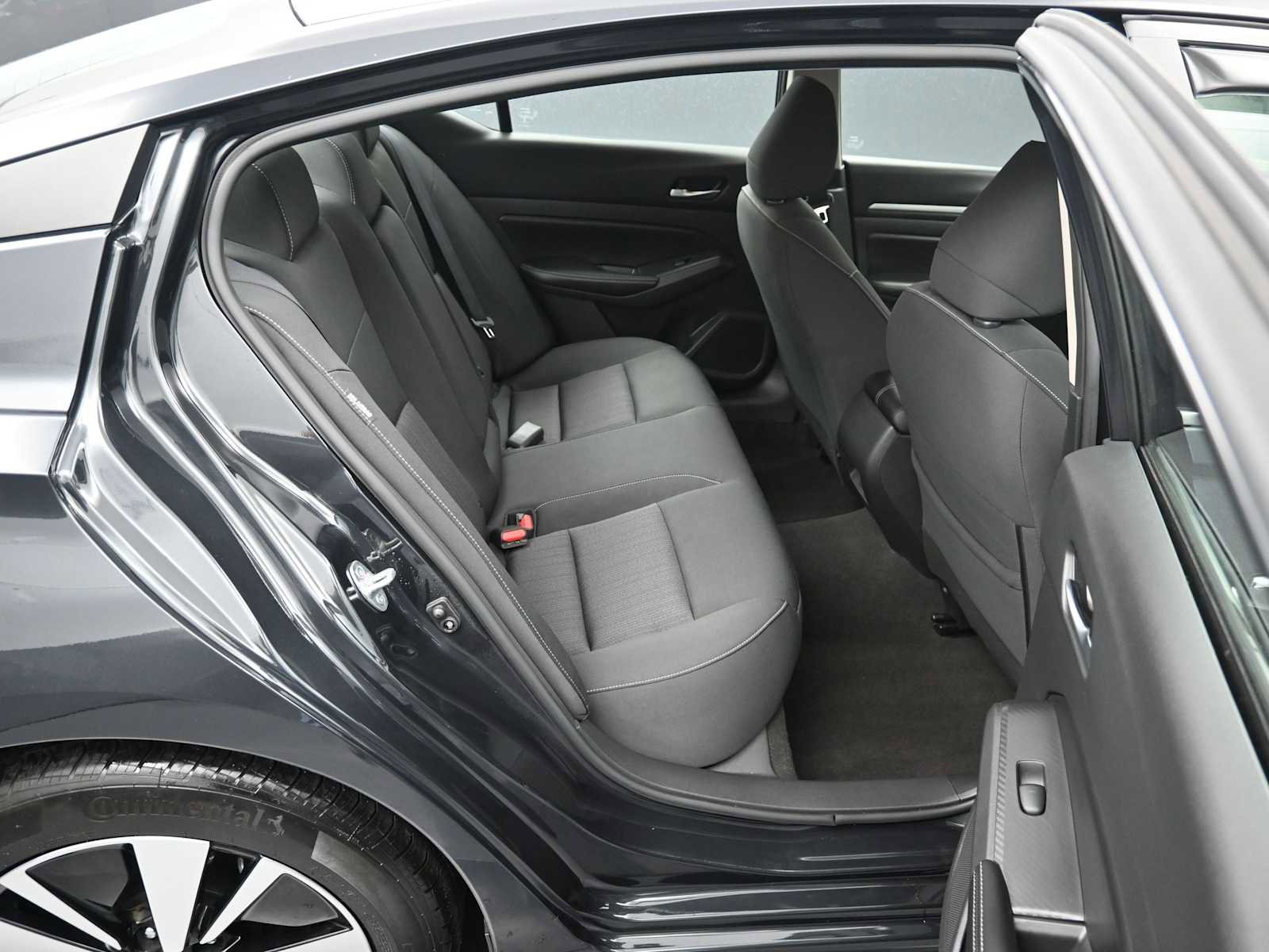 Used 2022 Nissan Altima 2.5 SV image 12