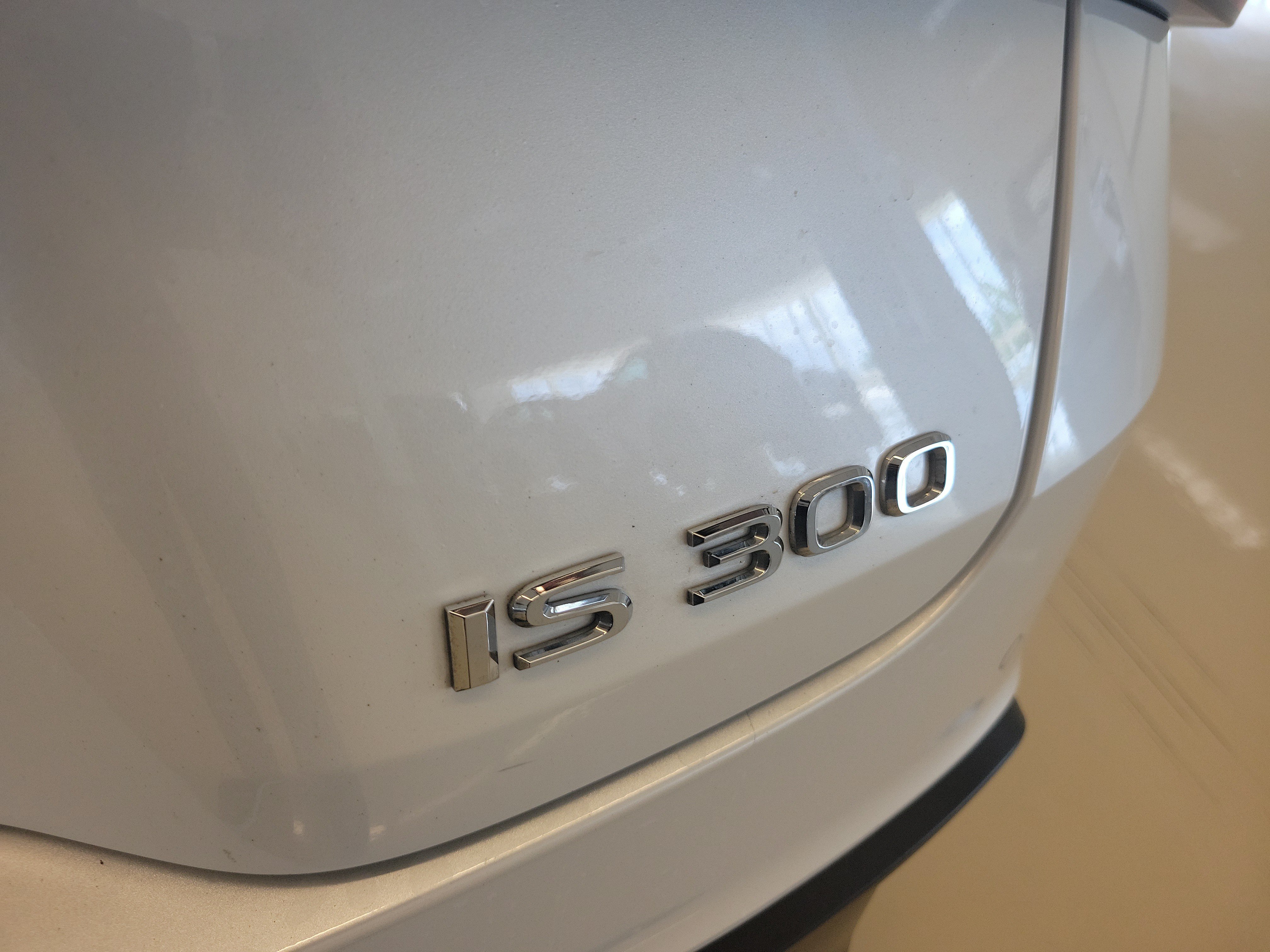 Used 2024 Lexus IS 300 w/ Comfort Package RWD image 10