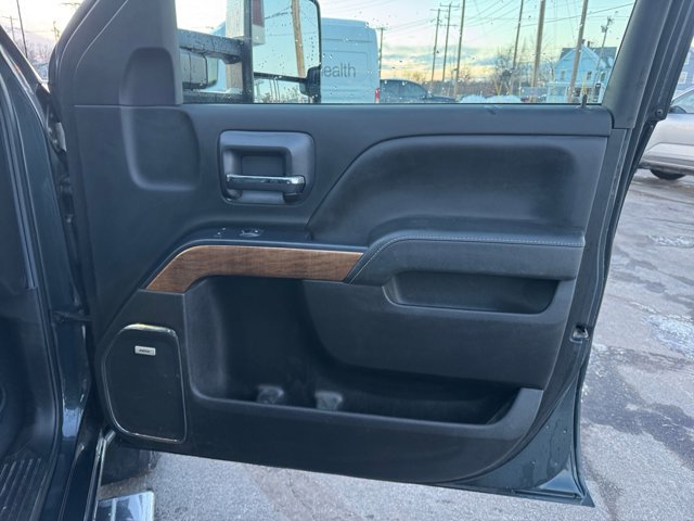 Used 2019 Chevrolet Silverado 3500 LTZ w/ Duramax Plus Package image 26