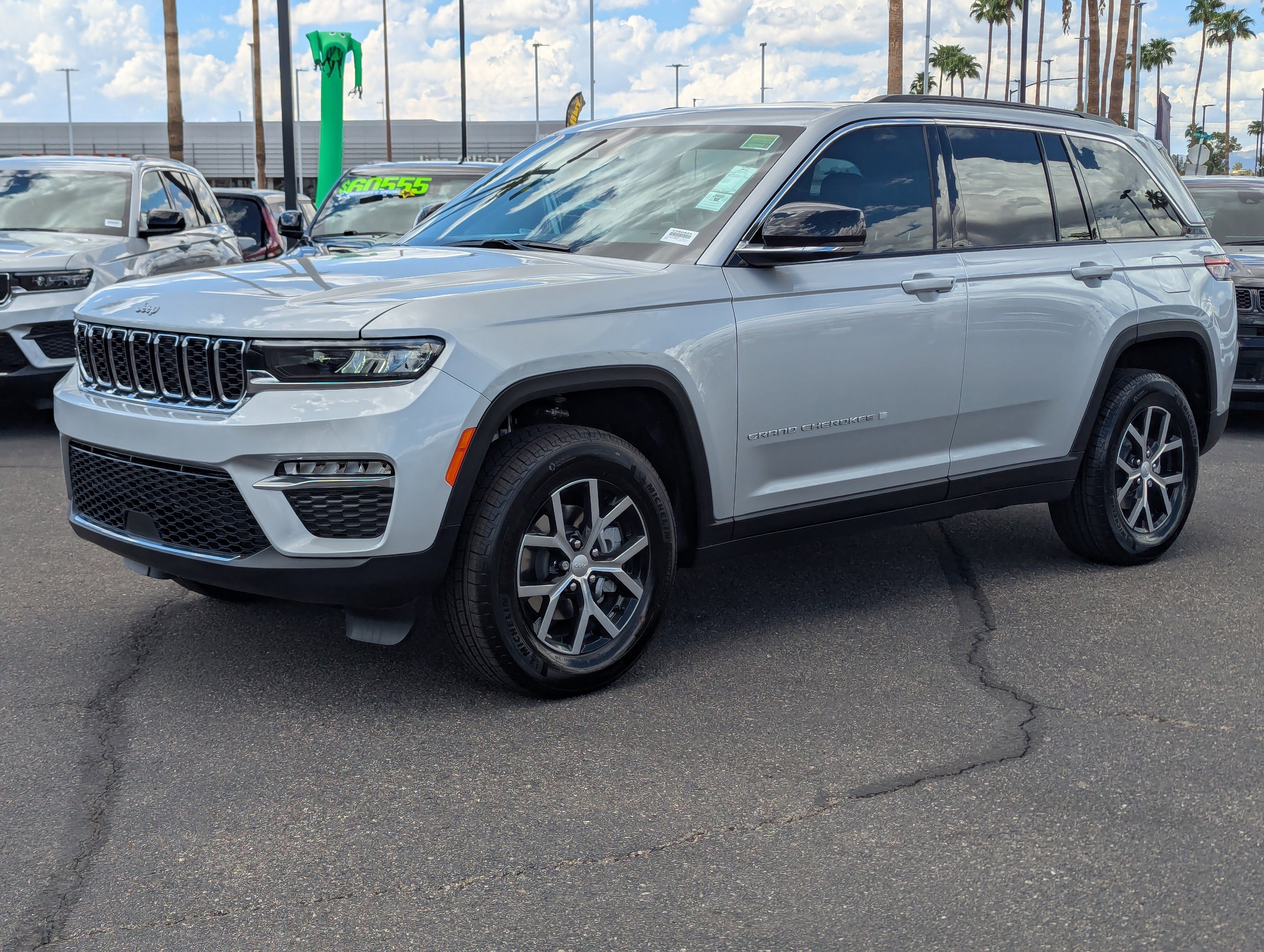New 2025 Jeep Grand Cherokee Limited w/ Trailer Tow Package image 5