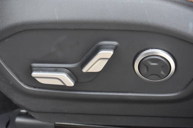 Used 2024 Hyundai Santa Fe Limited AWD/4WD image 23