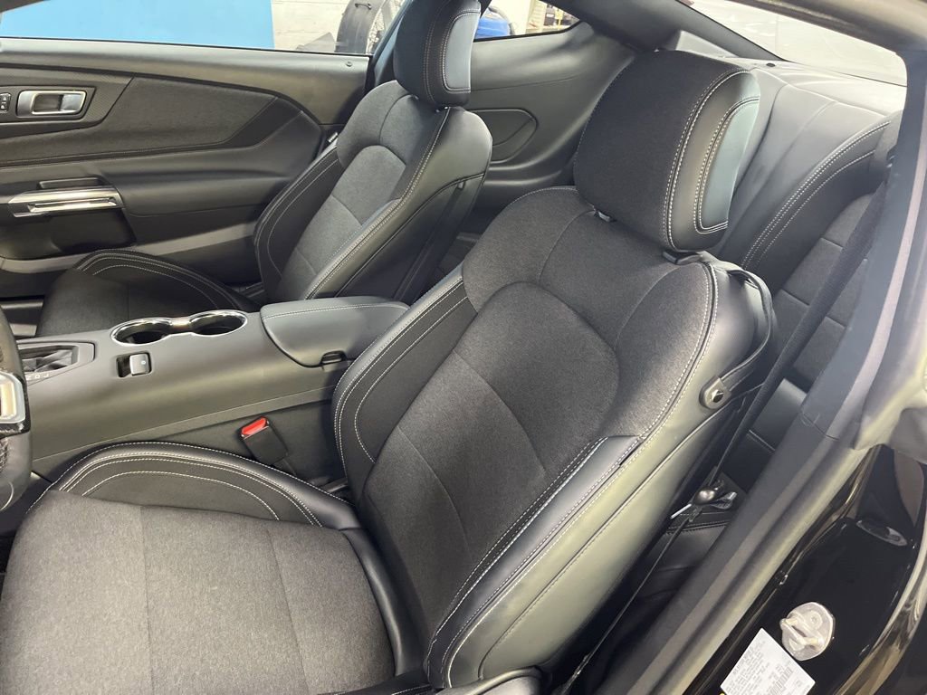 Used 2025 Ford Mustang Coupe image 25