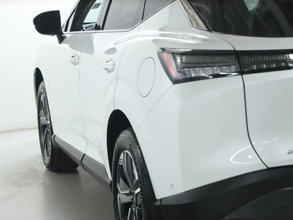 Certified 2025 Nissan Murano SL AWD/4WD image 42