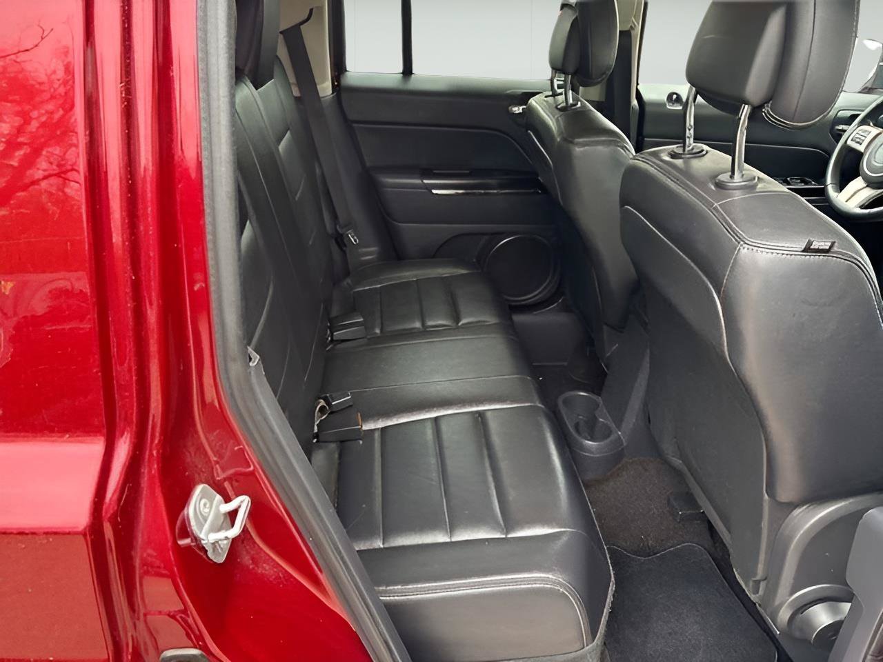 Used 2014 Jeep Patriot Limited AWD/4WD image 15
