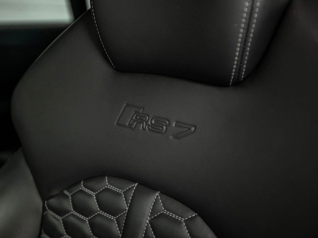 Used 2018 Audi RS 7 Performance w/ Cold Weather Package image 31