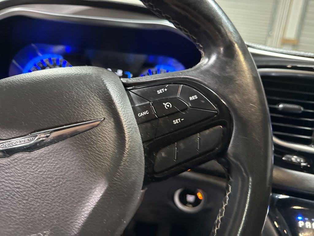 Used 2019 Chrysler Pacifica Touring Plus w/ S Appearance Package image 23