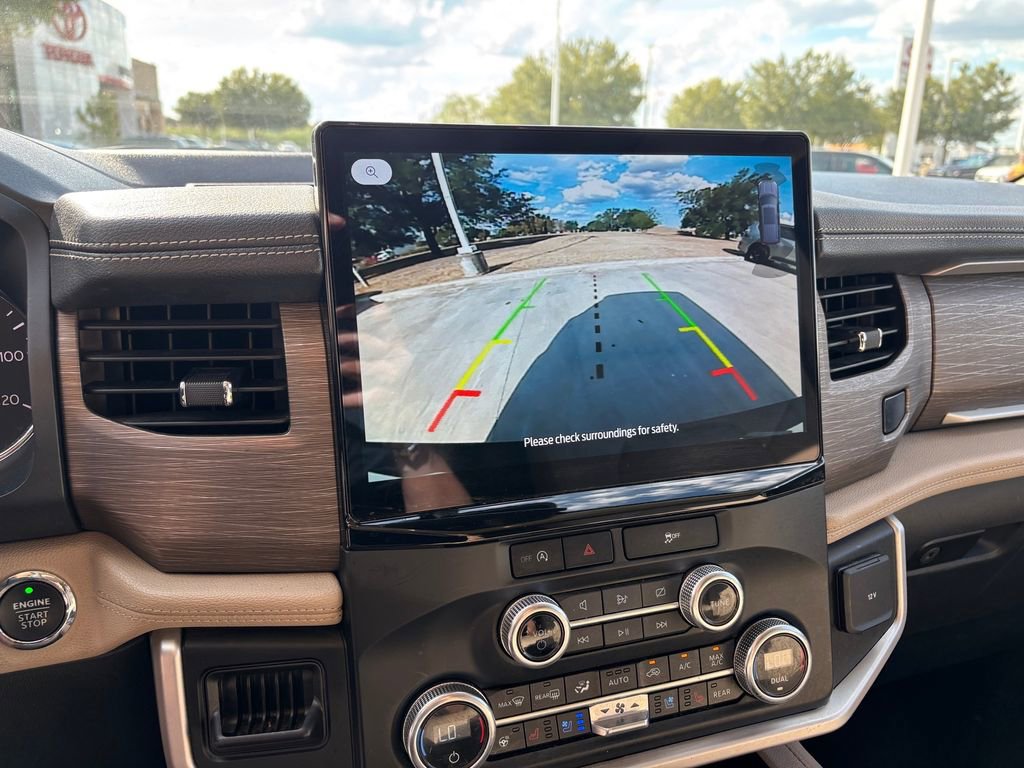 Used 2024 Ford Expedition Limited image 23