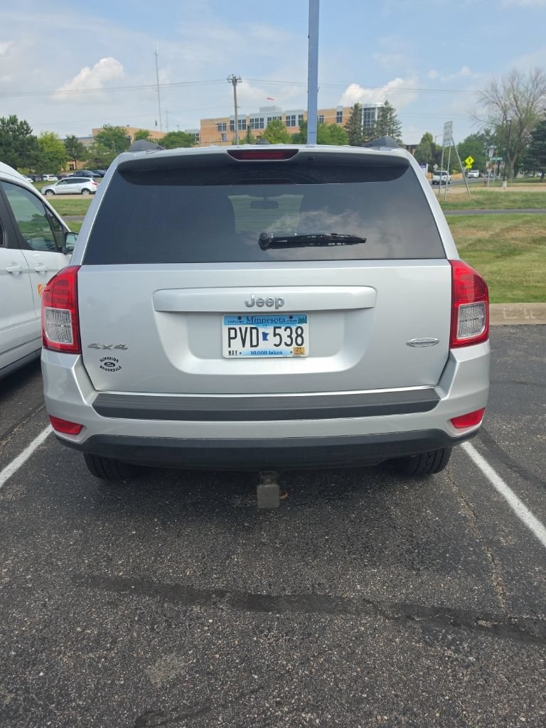 Used 2011 Jeep Compass Latitude AWD/4WD image 5