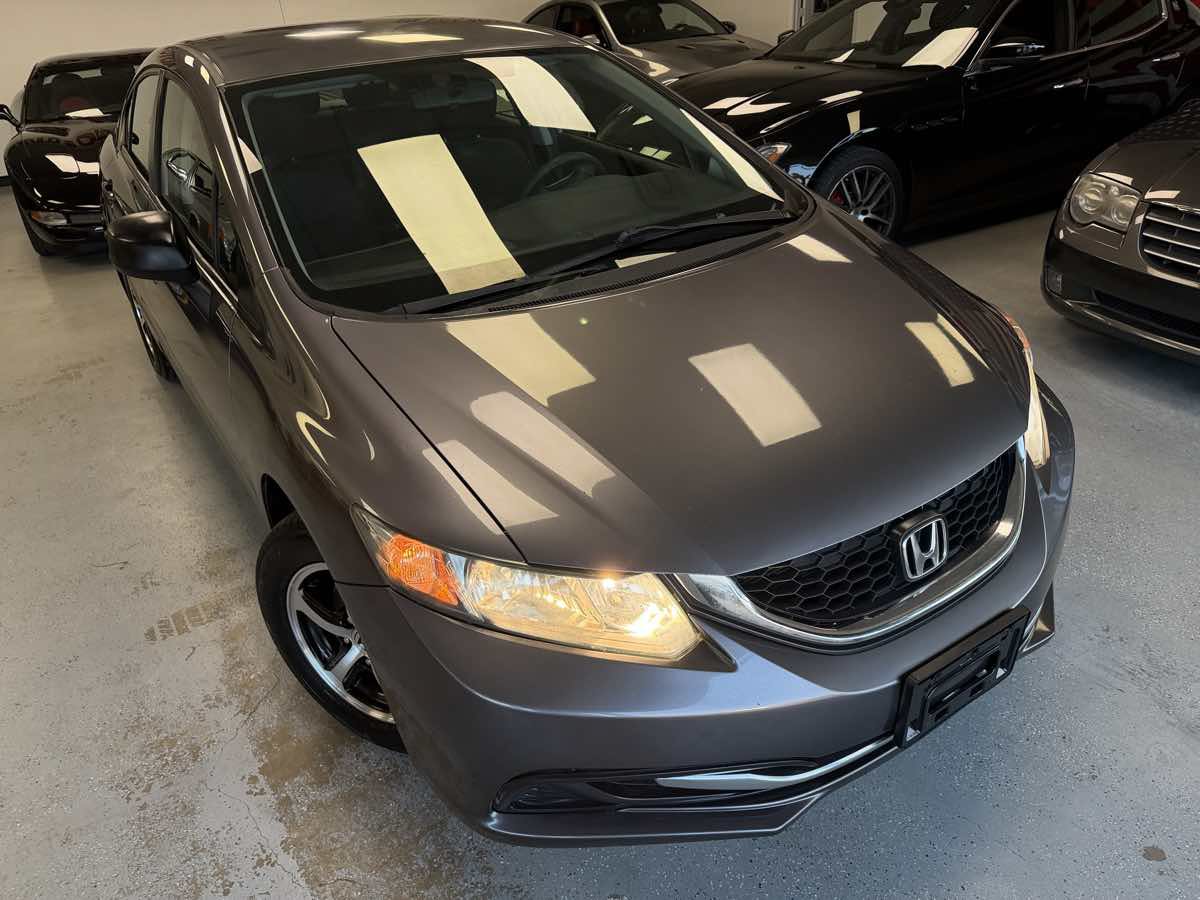 Used 2015 Honda Civic SE image 9