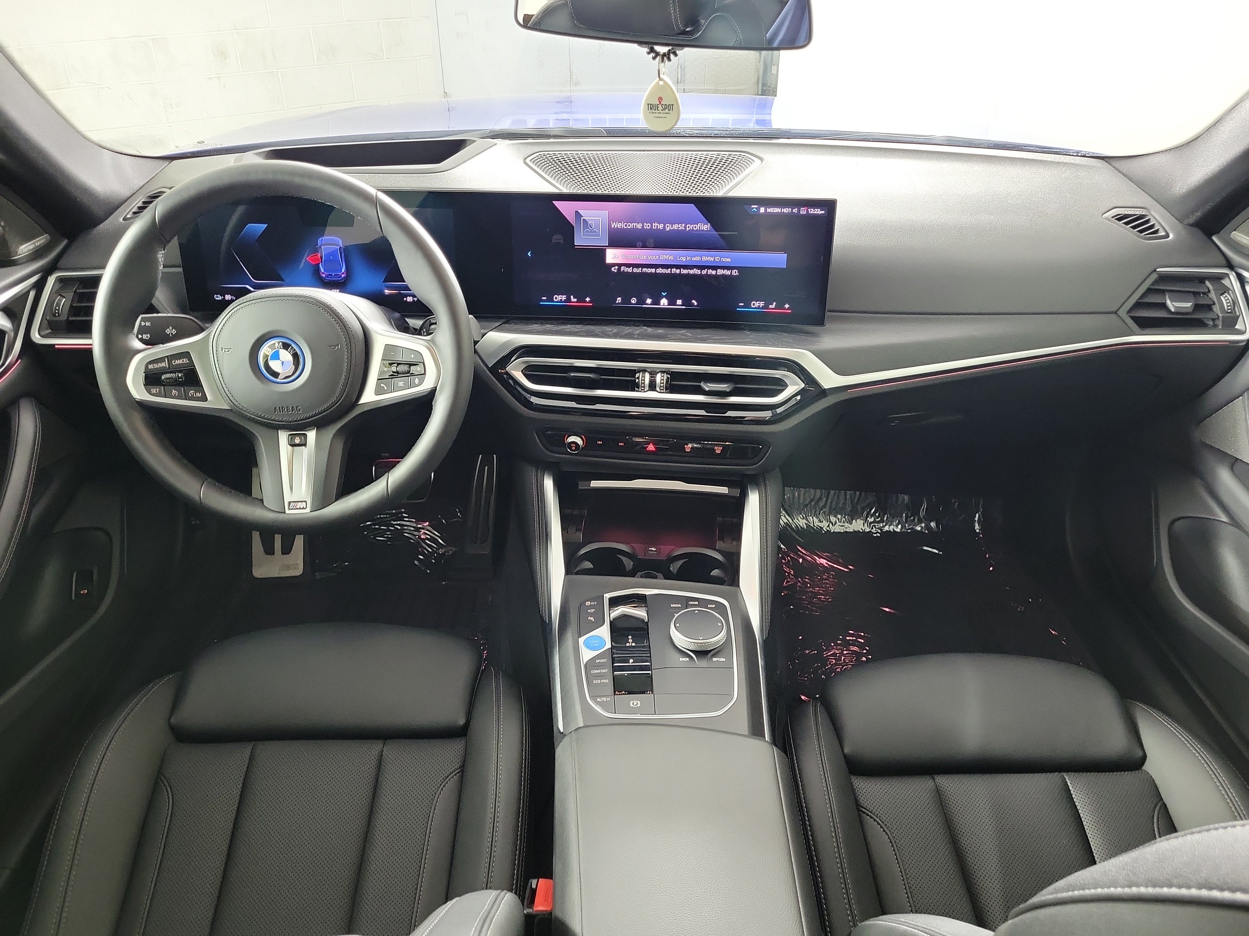 Used 2024 BMW i4 xDrive40i w/ M Sport Package AWD/4WD image 11