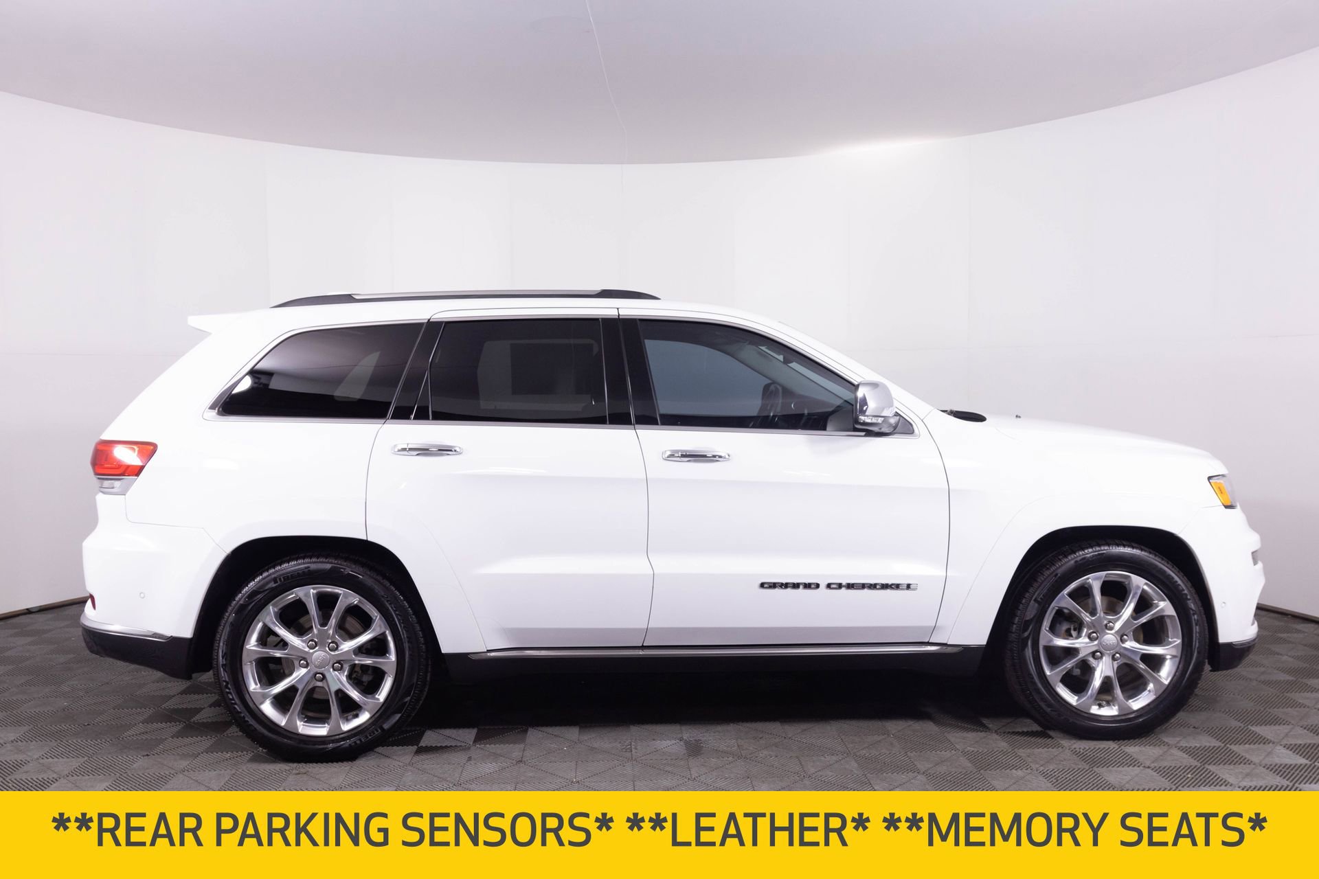 Used 2020 Jeep Grand Cherokee Summit image 8