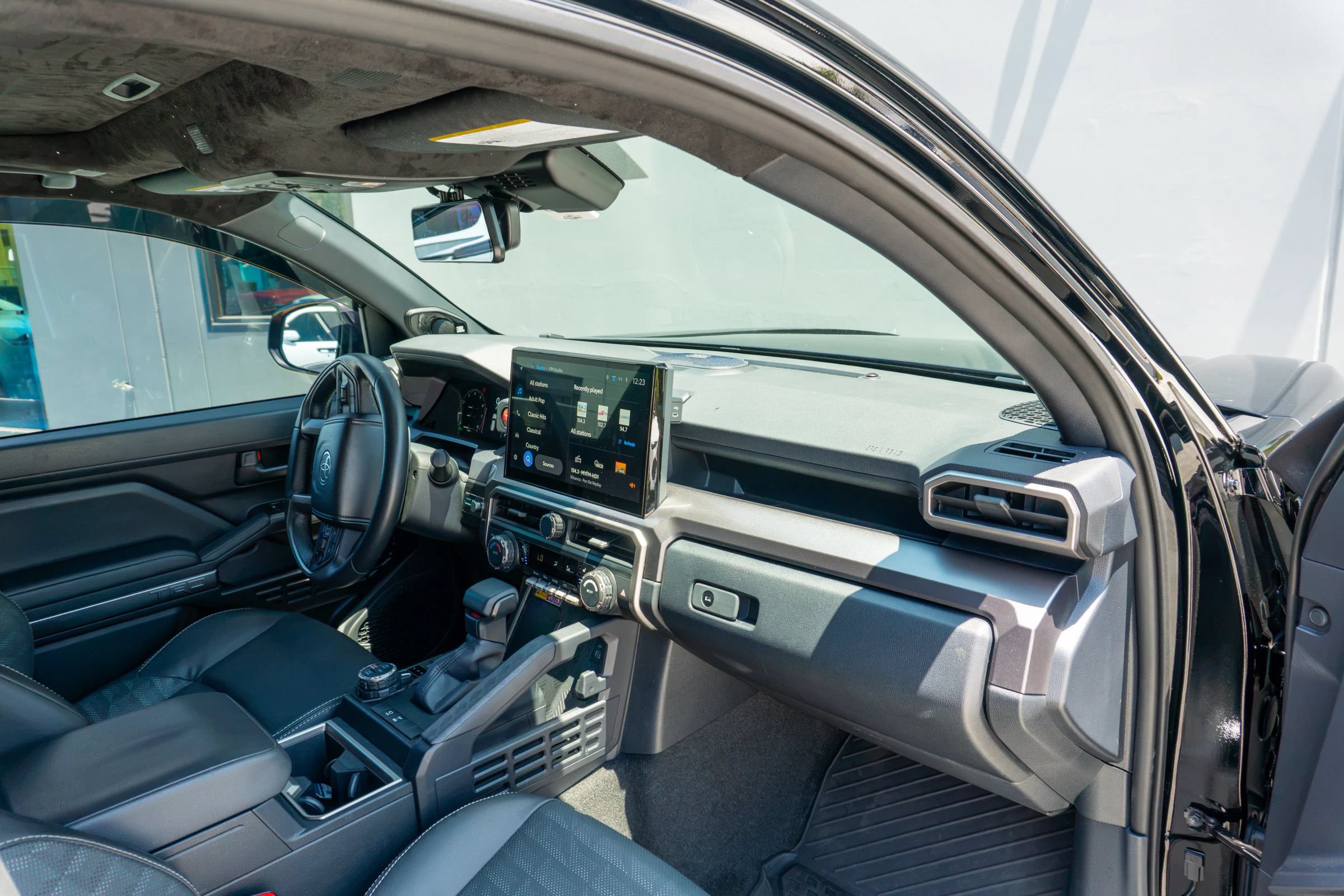 Used 2026 Toyota 4Runner Limited AWD/4WD image 85