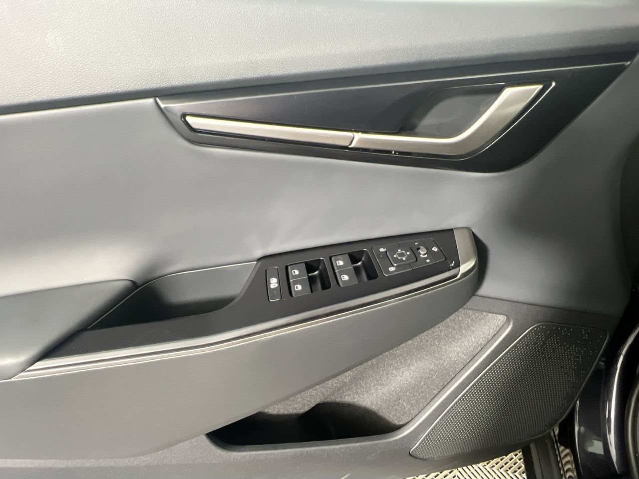New 2026 Kia EV6 Light RWD image 16