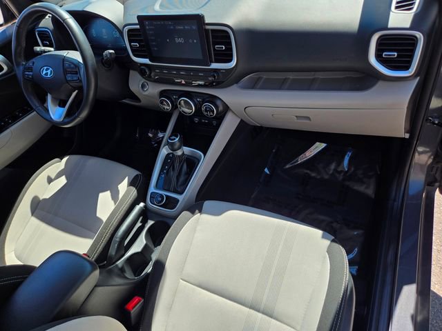 Used 2025 Hyundai Venue SEL FWD image 21