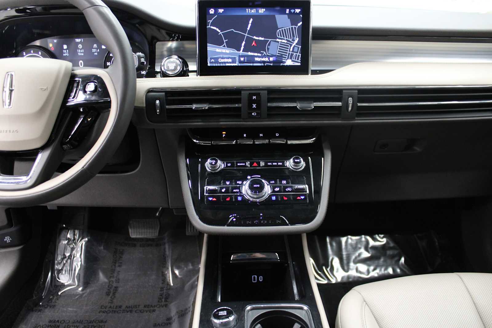 Used 2022 Lincoln Corsair AWD w/ Equipment Group 101A image 26