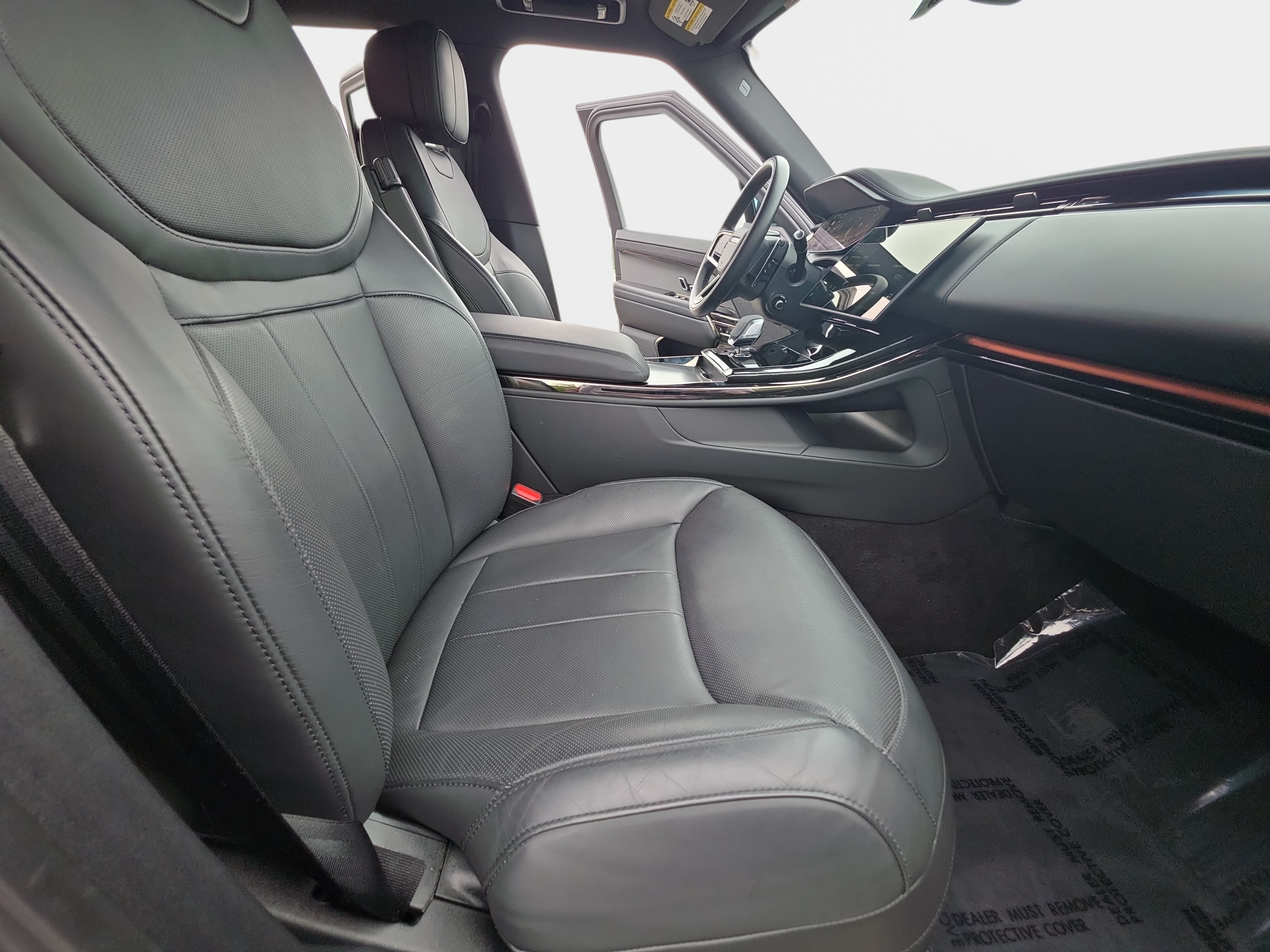 Used 2024 Land Rover Range Rover Sport Dynamic SE AWD/4WD image 10