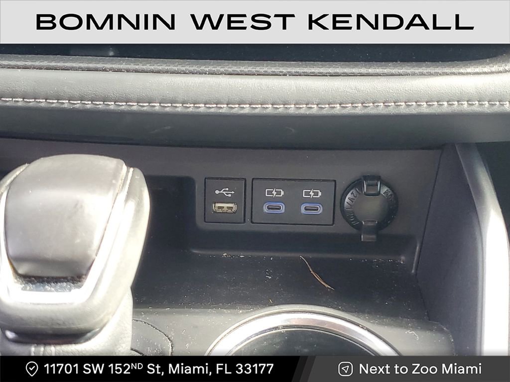 Used 2022 Toyota Highlander XLE image 28