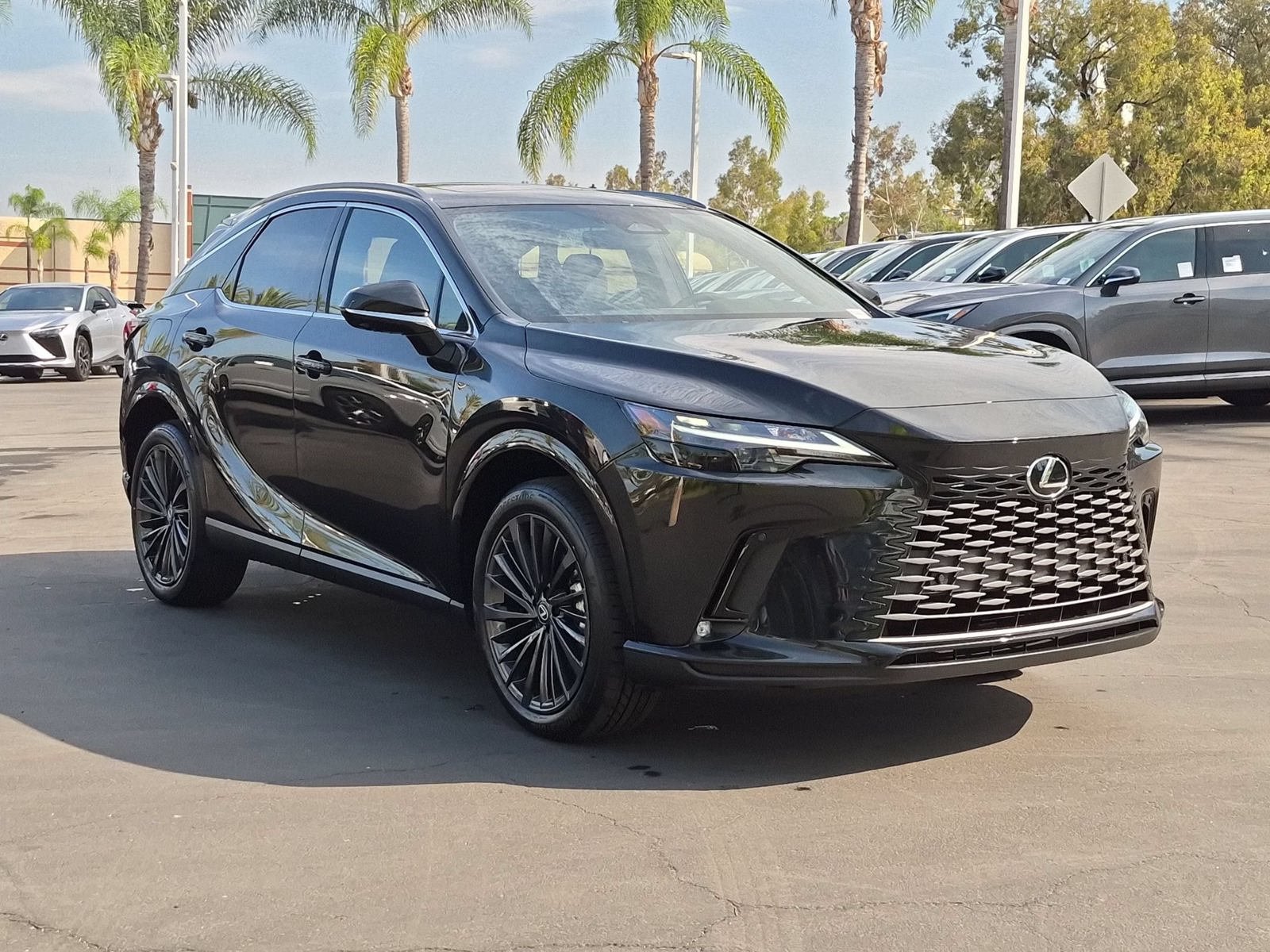 New 2026 Lexus RX 450h AWD image 3