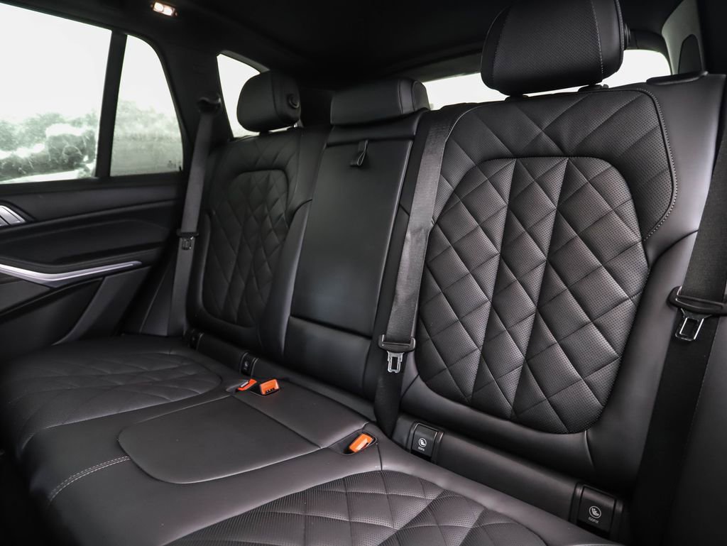 Certified 2025 BMW X5 xDrive50e image 23