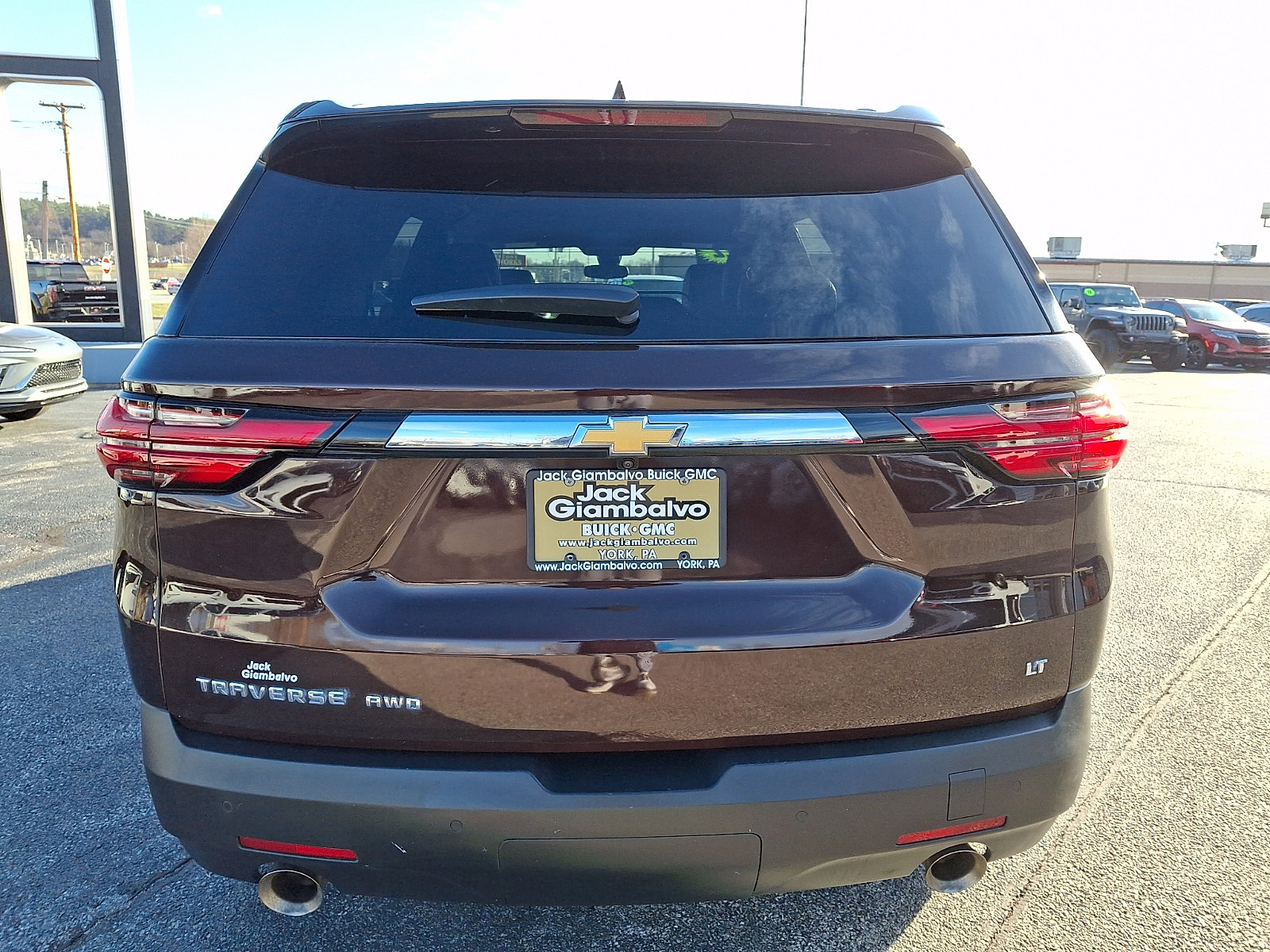 Used 2022 Chevrolet Traverse LT image 6