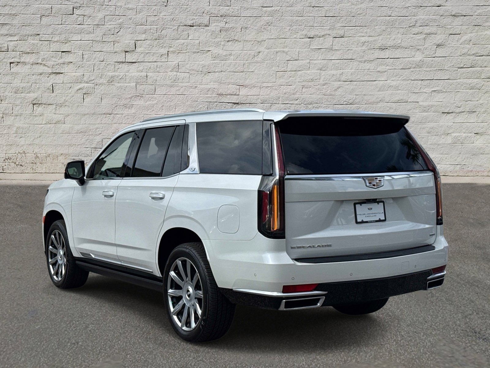 Certified 2023 Cadillac Escalade Premium Luxury Platinum AWD/4WD image 3