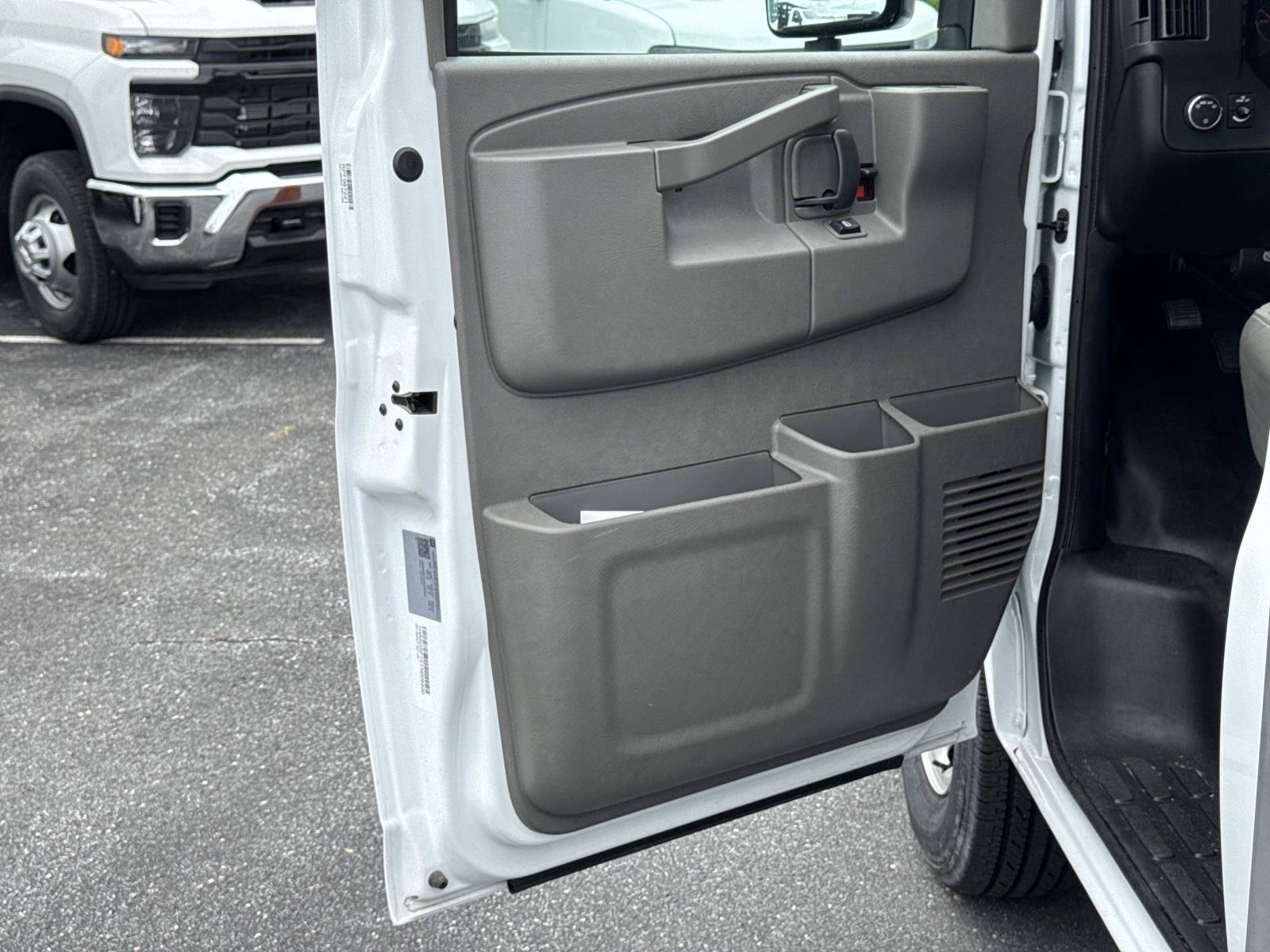 New 2026 Chevrolet Express 3500 w/ Power Convenience Package RWD image 14