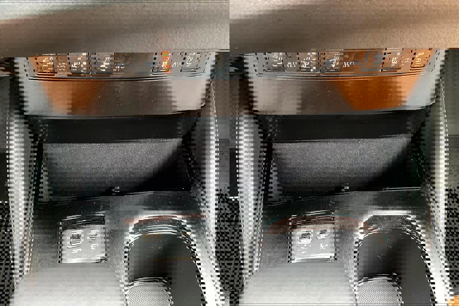 Used 2024 Lexus ES 300h w/ Premium Package image 36