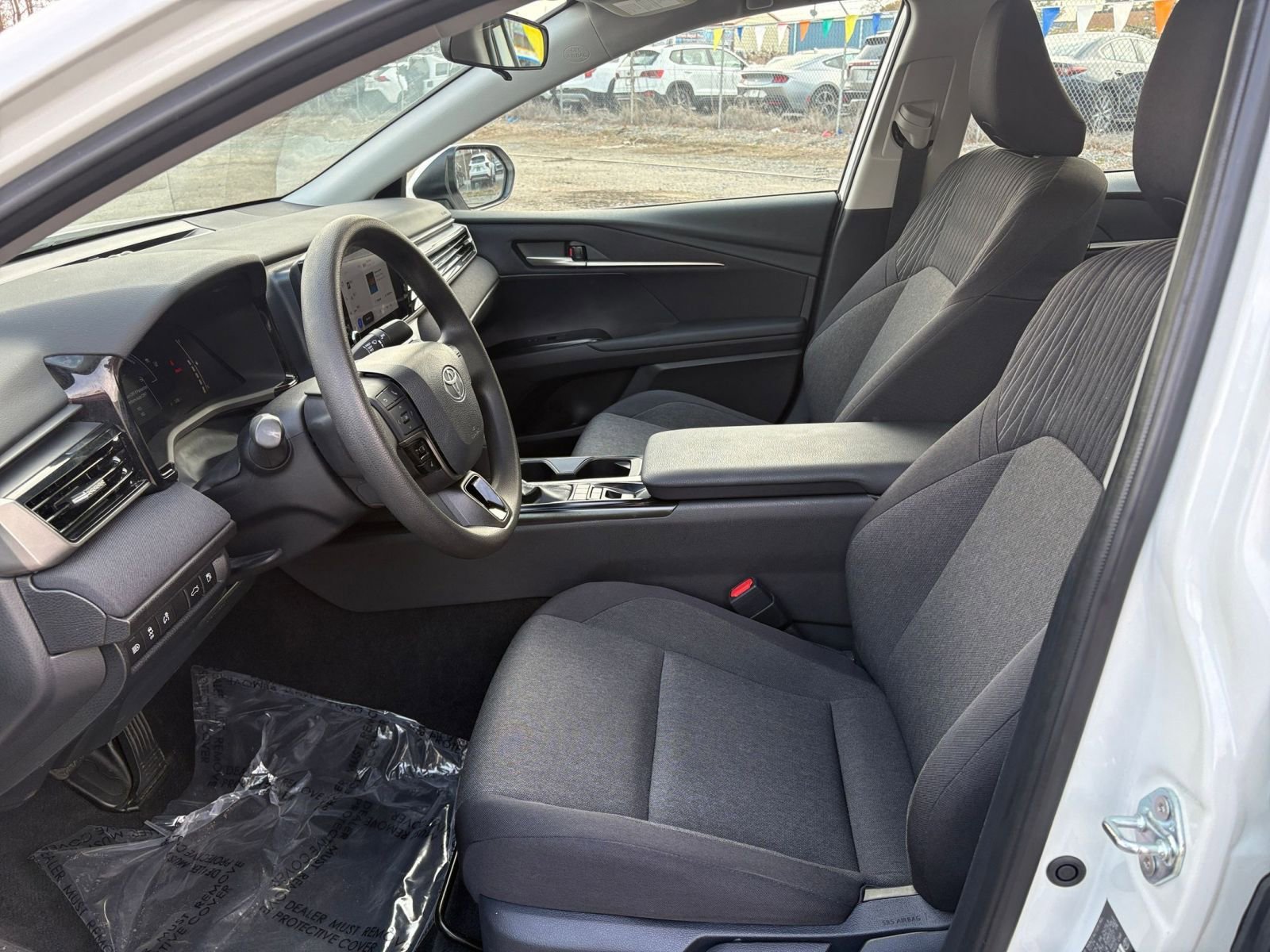 Used 2025 Toyota Camry LE image 25