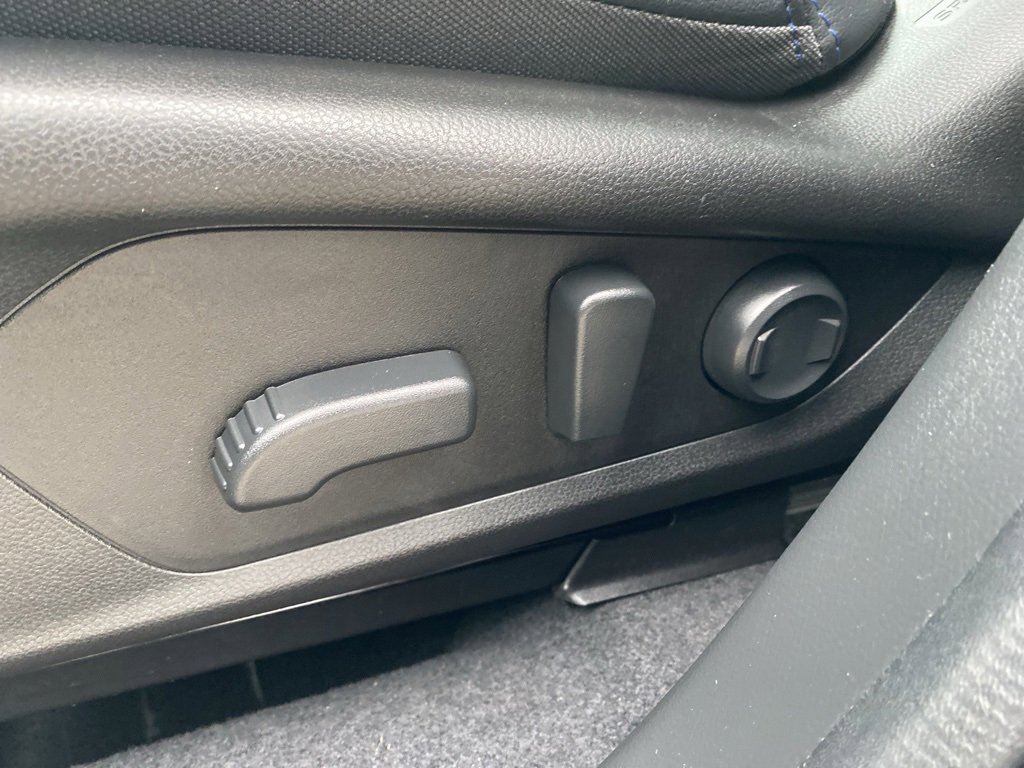 Used 2025 Subaru Forester Limited image 28