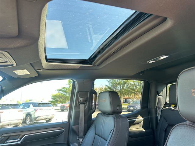 Used 2022 Chevrolet Silverado 1500 High Country w/ High Country Premium Package image 16