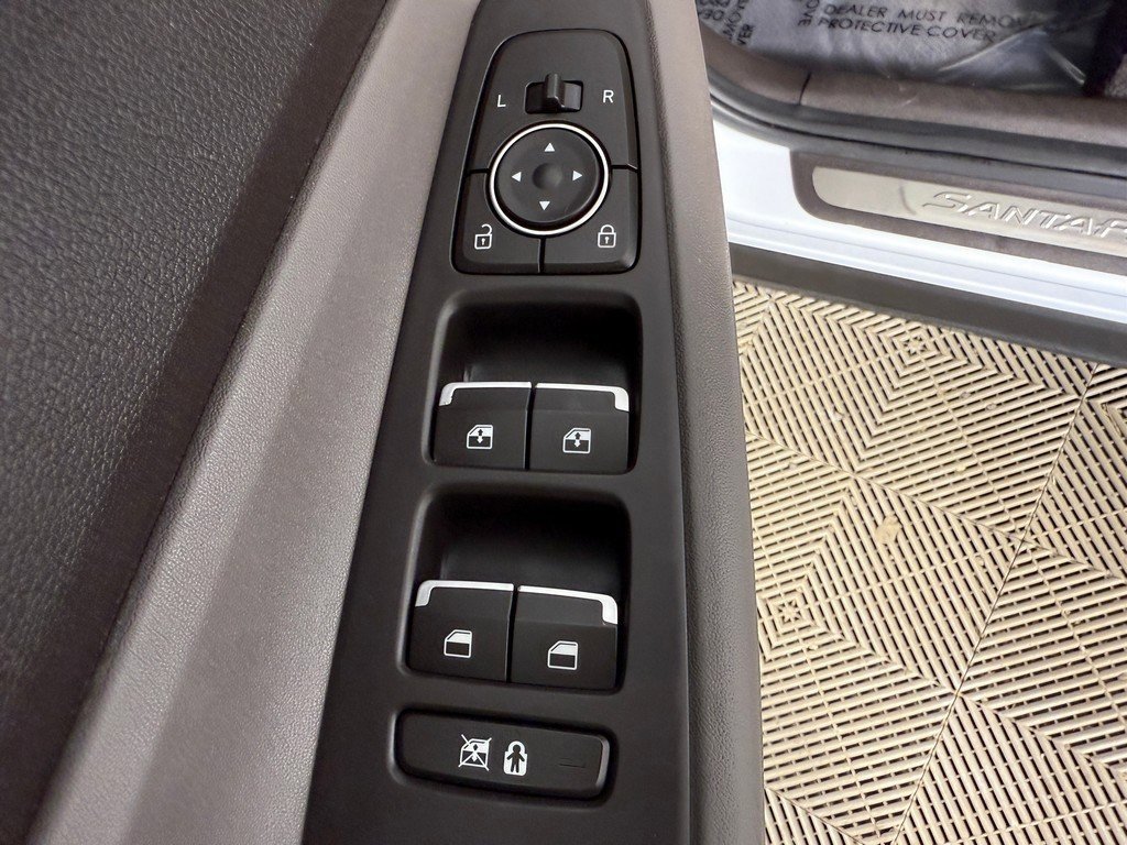 Used 2019 Hyundai Santa Fe Limited w/ Cargo Package image 36