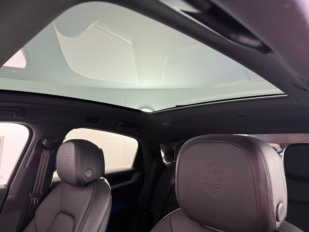 New 2026 Porsche Cayenne Coupe image 29