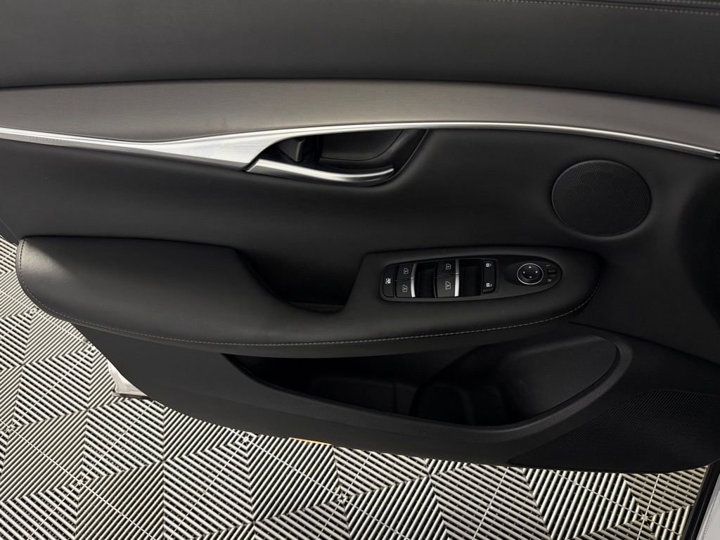 Used 2023 INFINITI QX50 Pure image 22