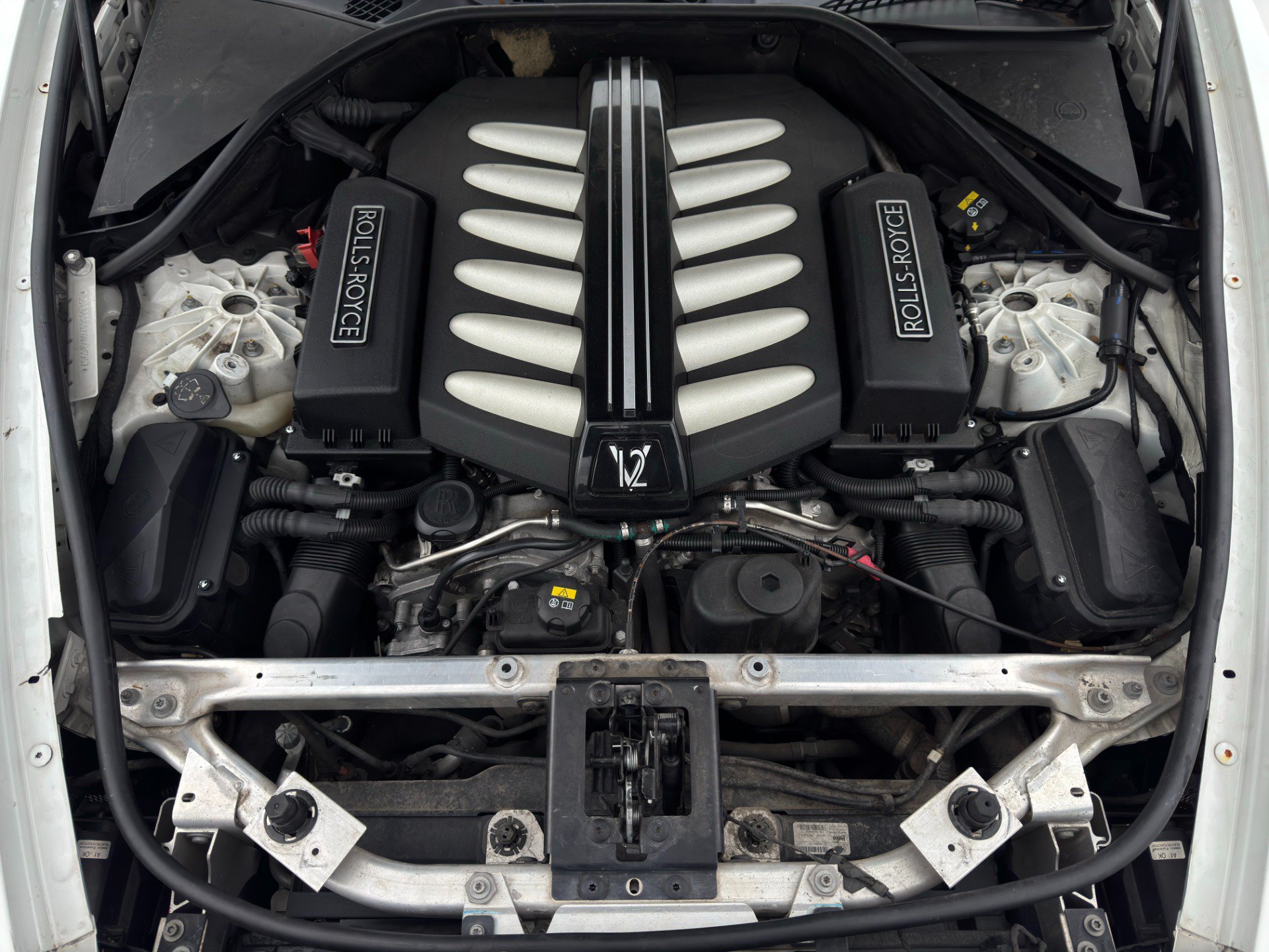 Used 2016 Rolls-Royce Wraith RWD image 20