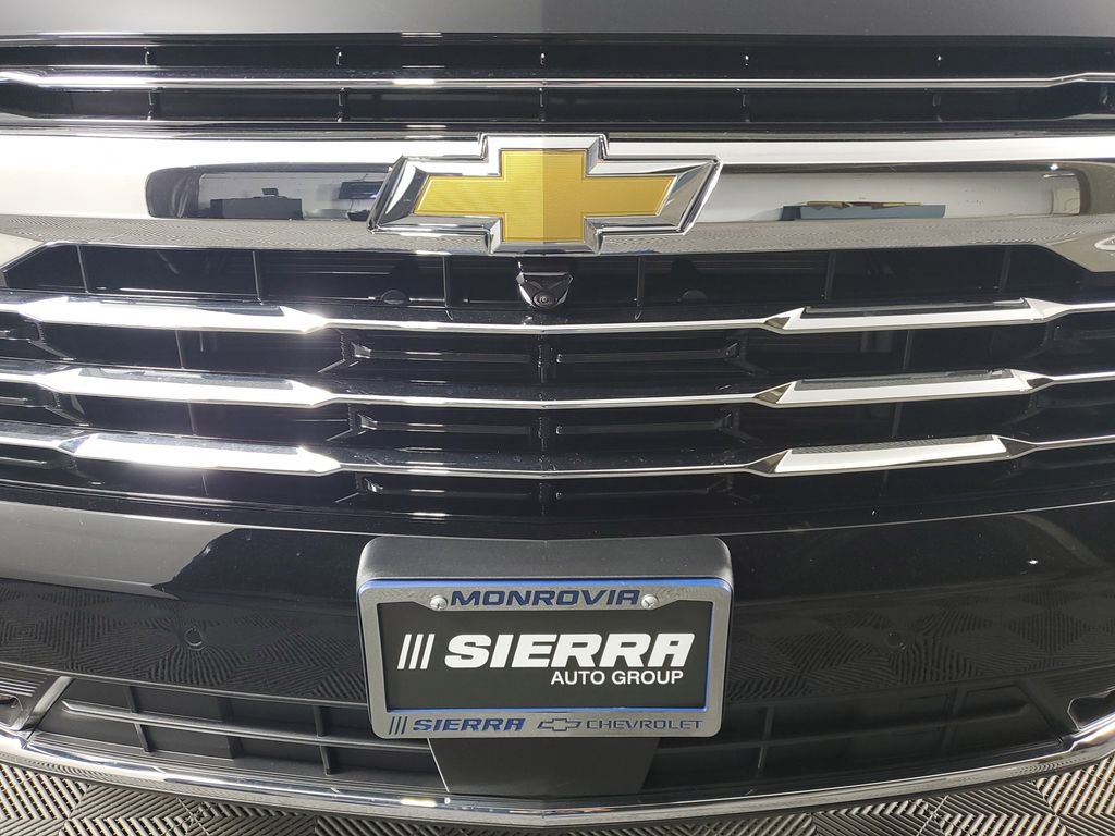 New 2026 Chevrolet Suburban LT w/ Comfort Package image 10