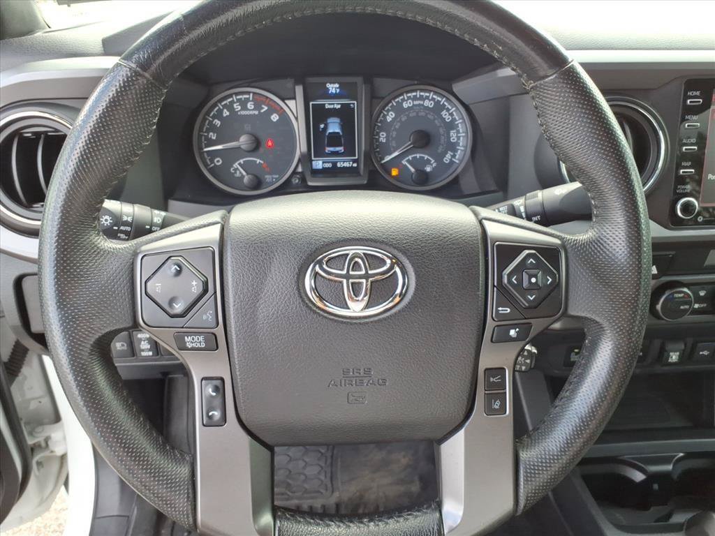 Used 2021 Toyota Tacoma TRD Off-Road w/ Technology Package AWD/4WD image 17