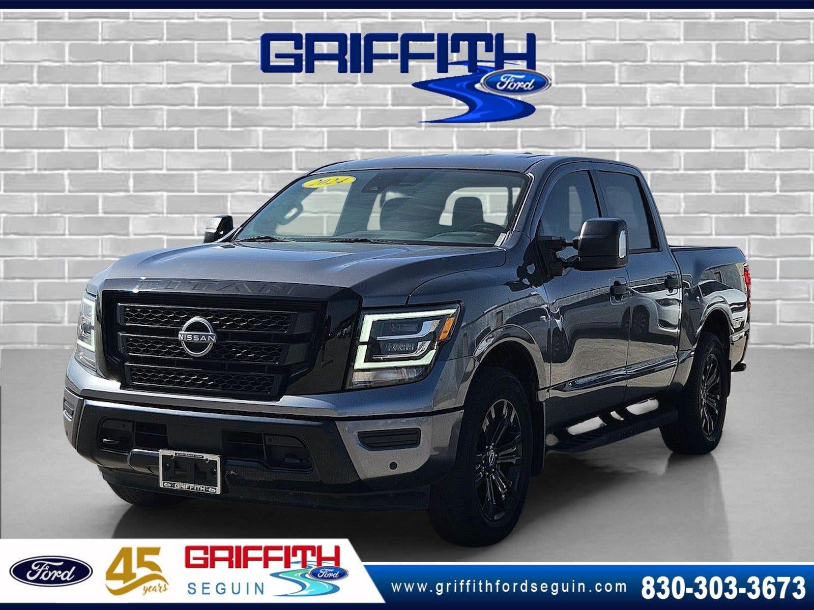 Used 2024 Nissan Titan SV w/ SV Convenience Package AWD/4WD image 1
