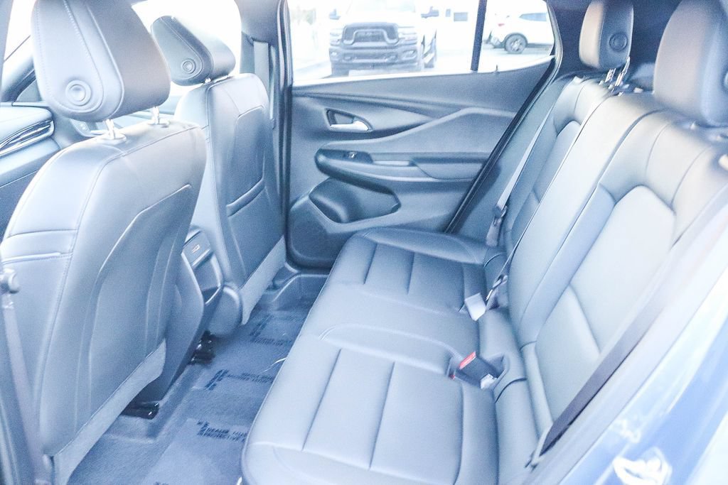 Used 2025 Buick Envista Sport Touring w/ Convenience I Package FWD image 21