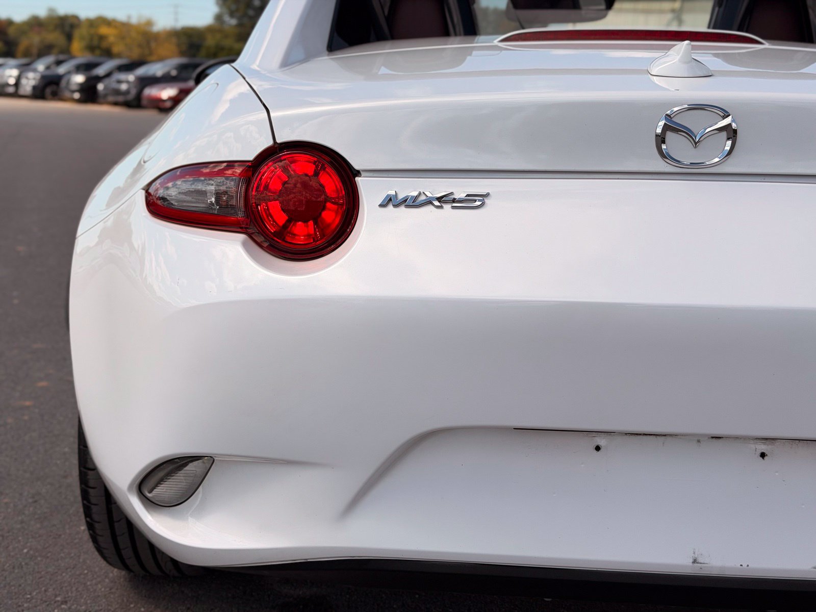 Used 2018 MAZDA MX-5 Miata RF Grand Touring RWD image 19