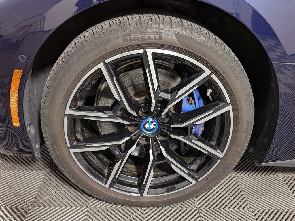 Certified 2024 BMW i4 eDrive35 w/ M Sport Package RWD image 51