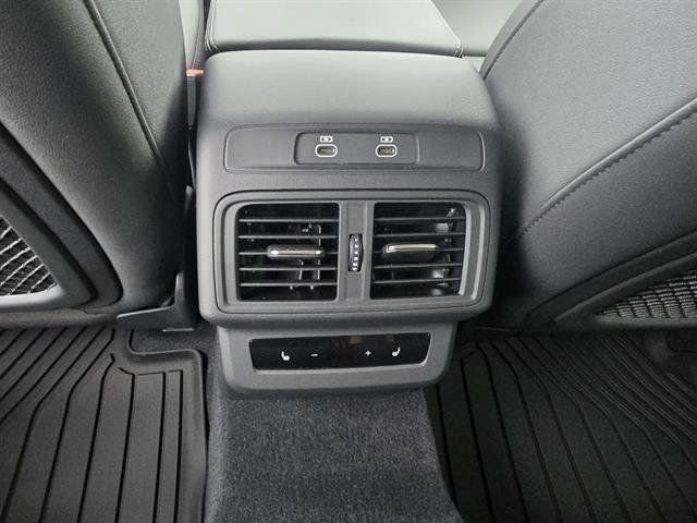 Used 2025 Audi Q5 Prestige image 18