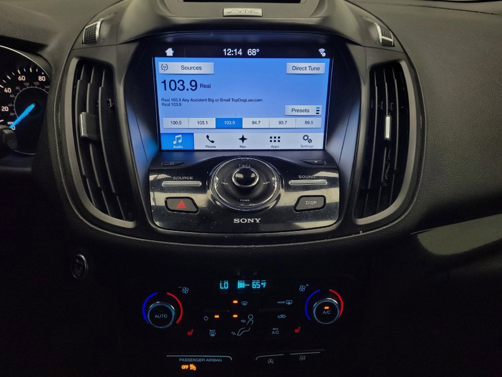 Used 2017 Ford Escape Titanium image 25