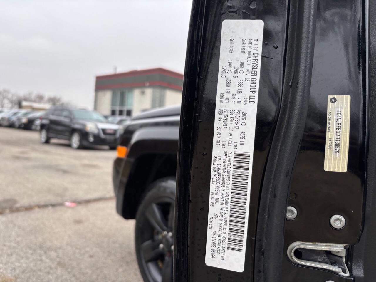 Used 2013 Jeep Patriot Latitude w/ Altitude Pkg image 8